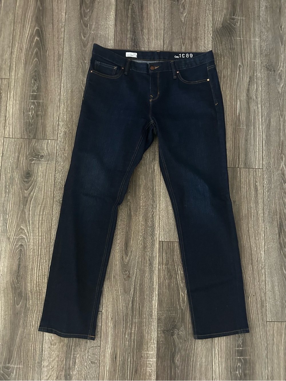 Gap 1969 Real Straight Jeans Dark Wash Denim Women’s 32 - Picture 2 of 5